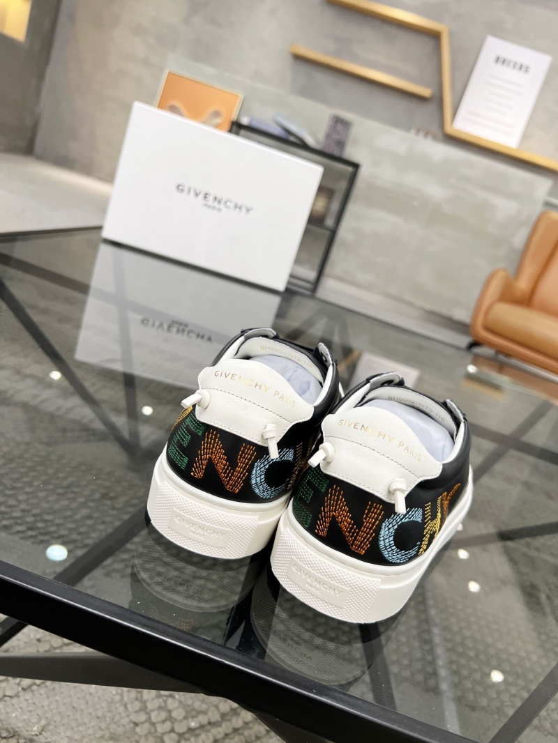 Givenchy Sneakers